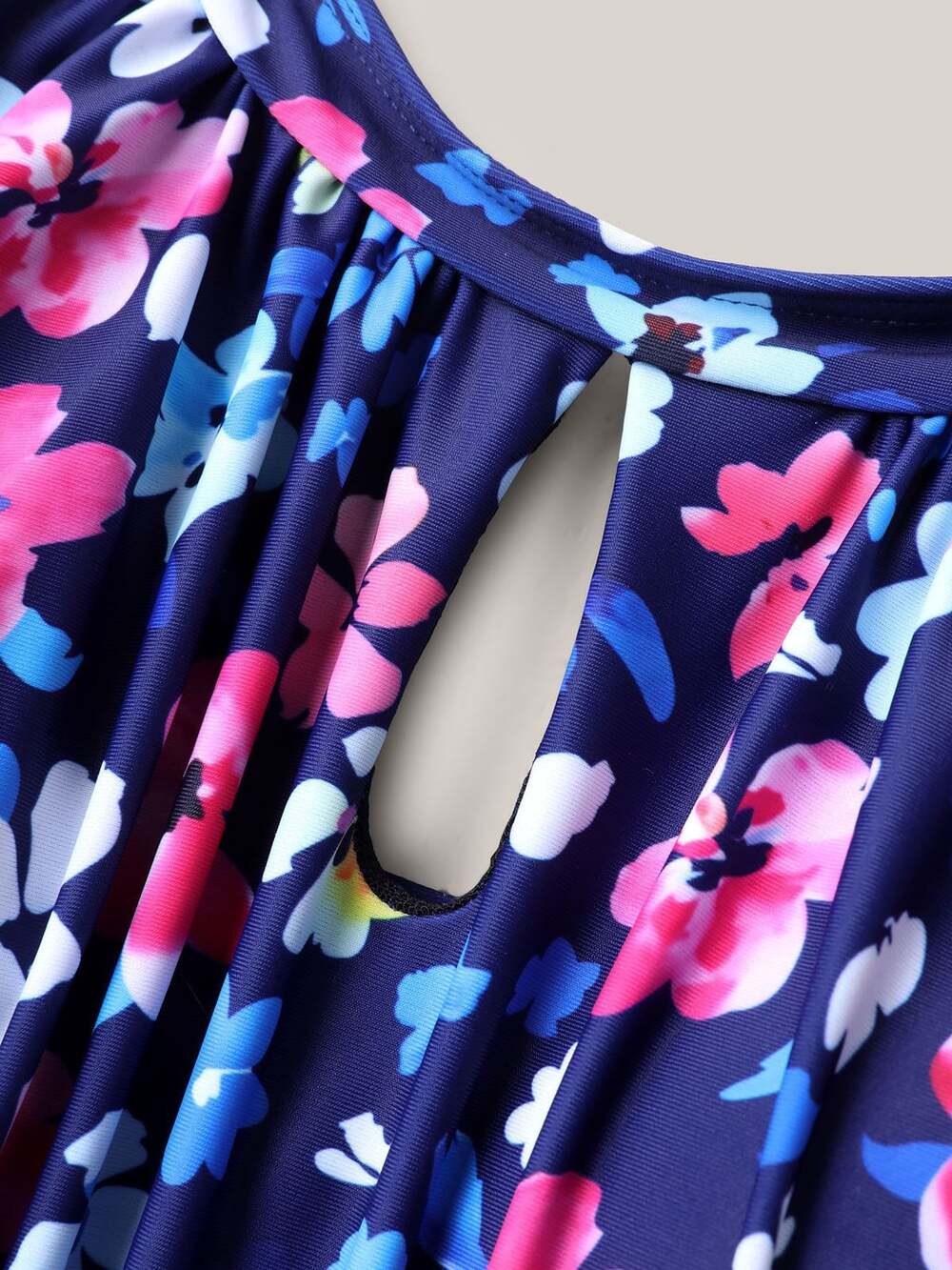 Plus Size 2x 18-20 BloomChic Floral Print Keyhole Pockets Swim Romper - Picture 6 of 14